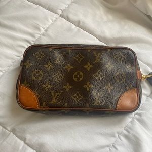 Louis Vuitton Clutch